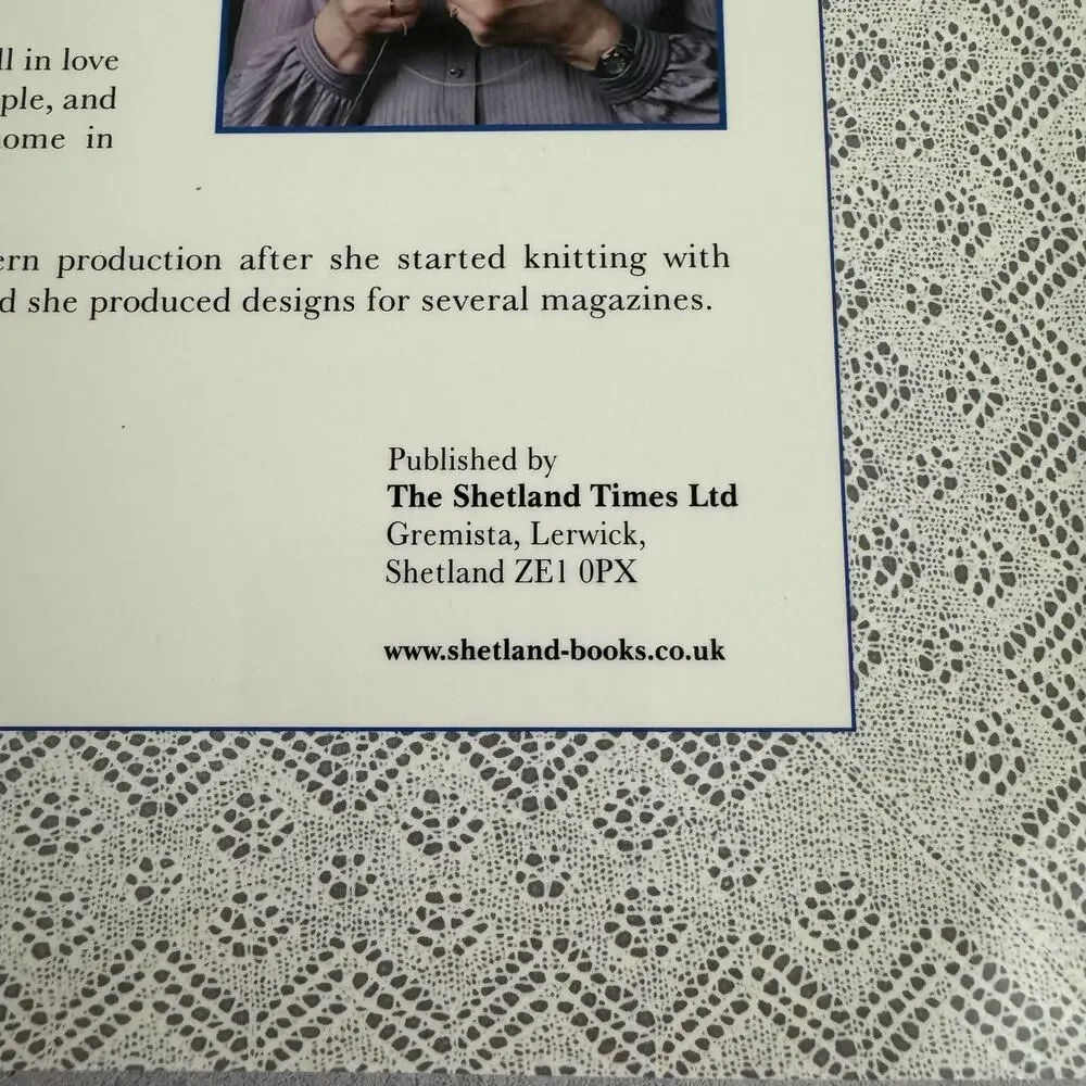 Shetland Lace Paperback Book Gladys Amedro Published by The Shetland Times UK